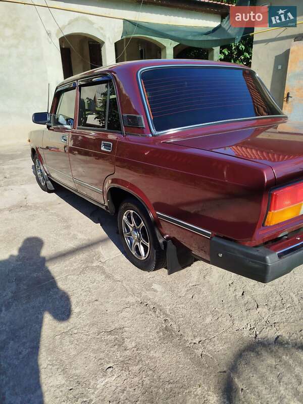 Седан ВАЗ / Lada 2107 2007 в Одессе