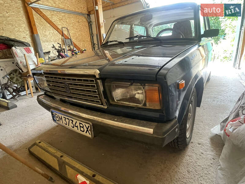 Седан ВАЗ / Lada 2107 2004 в Сумах