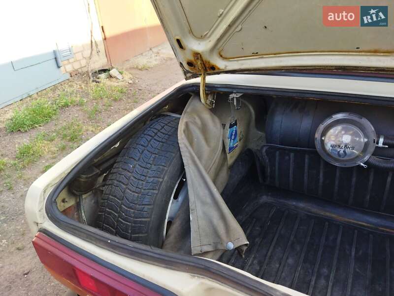 Седан ВАЗ / Lada 2107 1990 в Синельниково