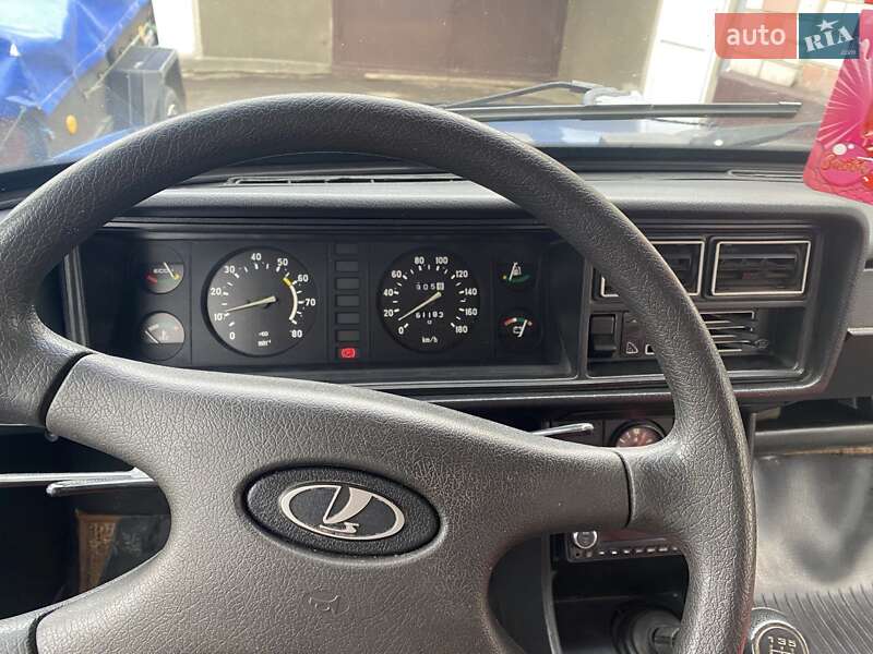 Седан ВАЗ / Lada 2107 2006 в Звягеле