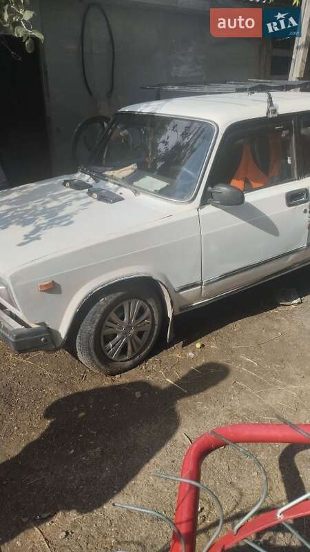 Седан ВАЗ / Lada 2107 2003 в Хмельницком