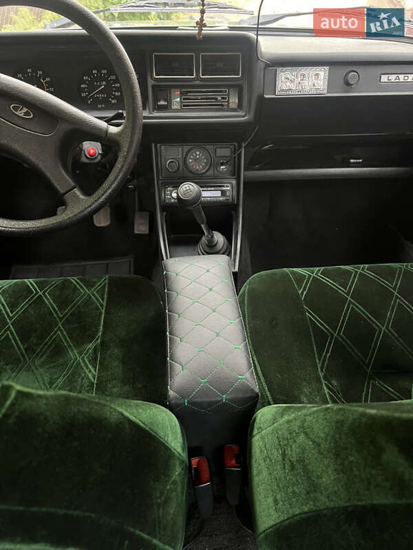Седан ВАЗ / Lada 2107 2008 в Кривом Роге