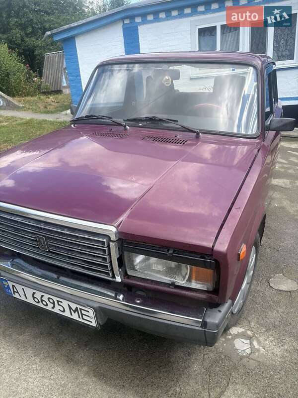 Седан ВАЗ / Lada 2107 2001 в Золотоноше