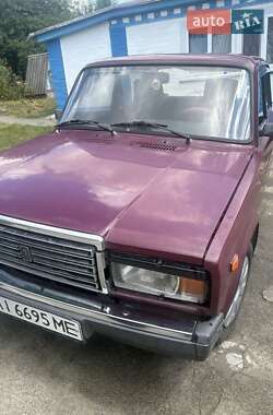 Седан ВАЗ 2107 2001 в 