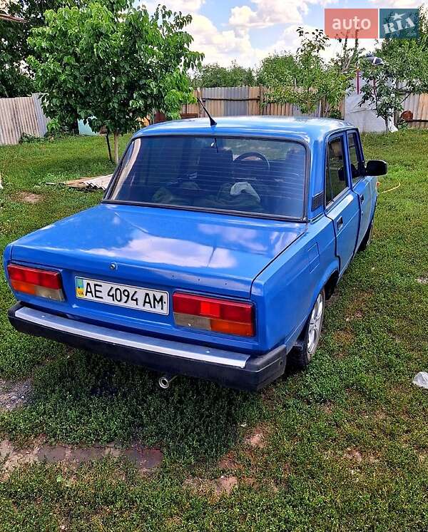 Седан ВАЗ / Lada 2107 2005 в Лозовой