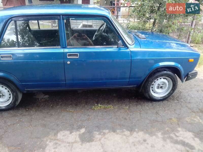 Седан ВАЗ / Lada 2107 2007 в Николаеве