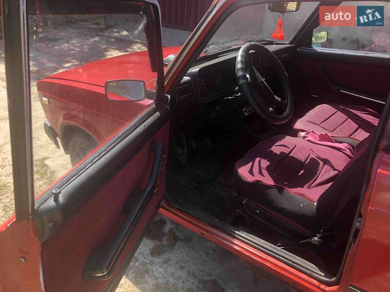 Седан ВАЗ / Lada 2107 1990 в Локачах