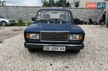 Седан ВАЗ 2107 2004 в Кременці