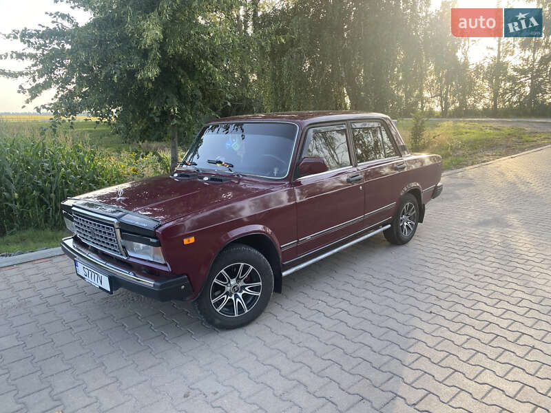 Седан ВАЗ / Lada 2107 2002 в Липовці