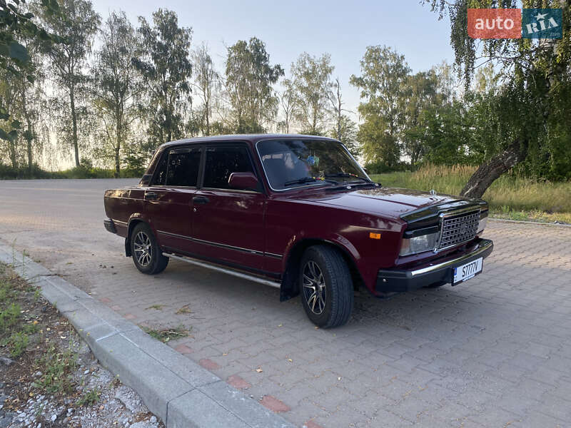 Седан ВАЗ / Lada 2107 2002 в Липовці