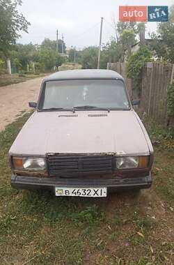 Седан ВАЗ 2107 1994 в Чугуеве
