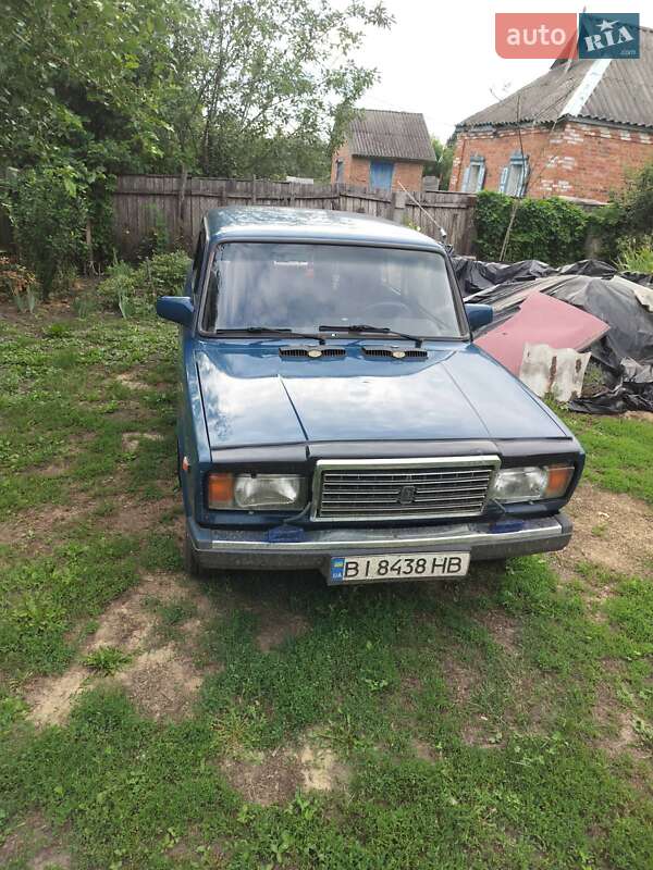 Седан ВАЗ / Lada 2107 2004 в Зіньківі фото 6 Седан ВАЗ / Lada 2107 2004 в Зіньківі