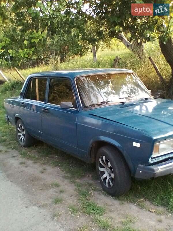 Седан ВАЗ / Lada 2107 2008 в Умані