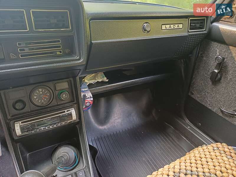 Седан ВАЗ / Lada 2107 2006 в Чернівцях