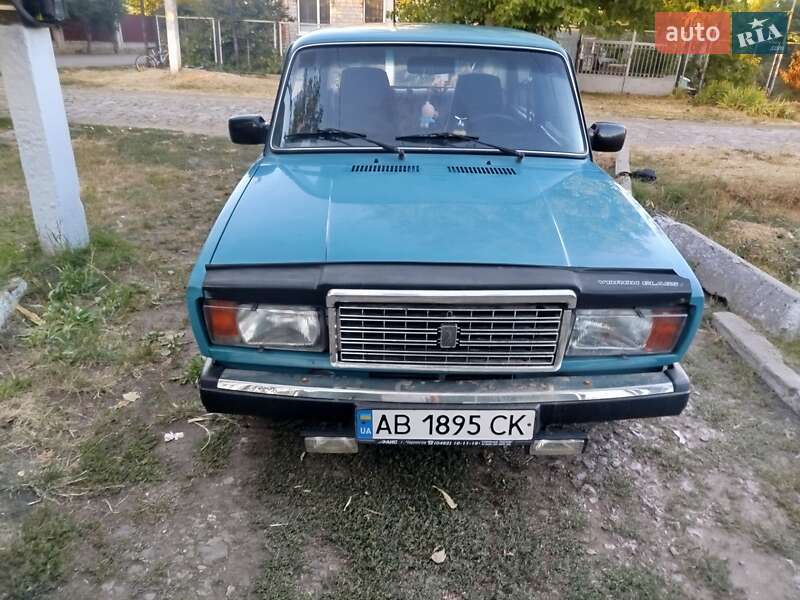 Седан ВАЗ / Lada 2107 2005 в Подільську