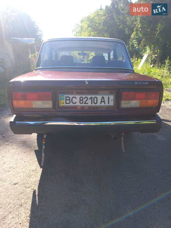 Седан ВАЗ / Lada 2107 2007 в Львове