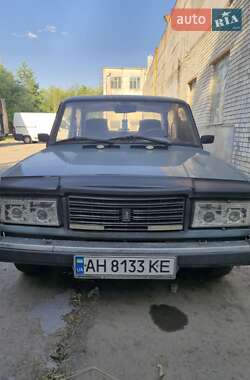 Седан ВАЗ 2107 2000 в Новомосковську