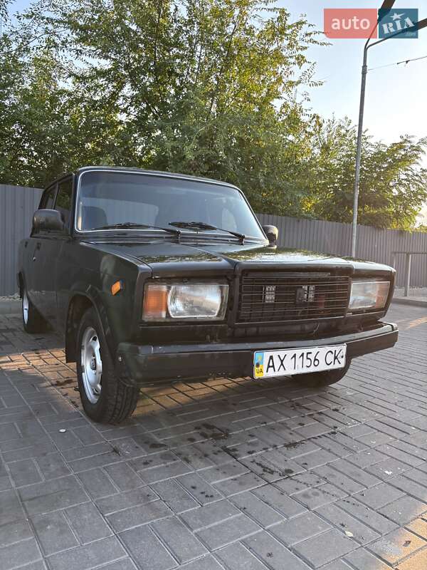 Седан ВАЗ / Lada 2107 2011 в Днепре