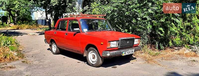 Седан ВАЗ / Lada 2107 1994 в Кривом Роге