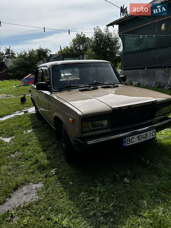 Седан ВАЗ / Lada 2107 1989 в Бродах