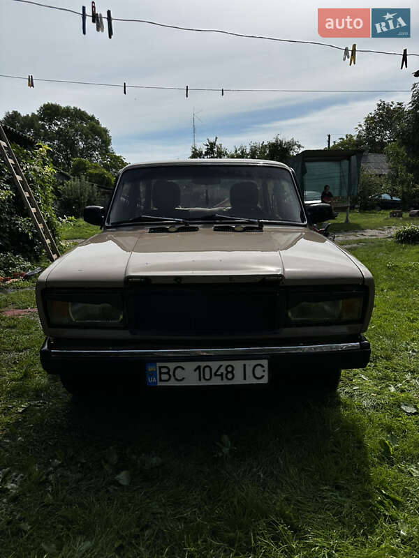 Седан ВАЗ / Lada 2107 1989 в Бродах