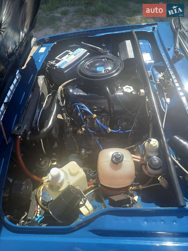 Седан ВАЗ / Lada 2107 2001 в Славутиче