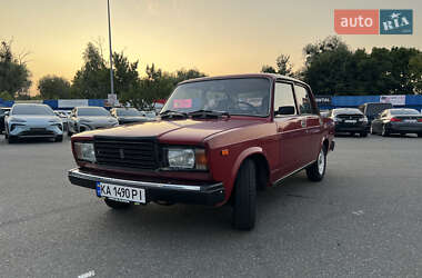 Седан ВАЗ 2107 1990 в 