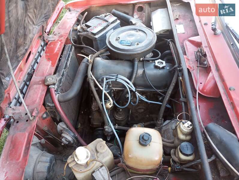 Седан ВАЗ / Lada 2107 1990 в Житомире