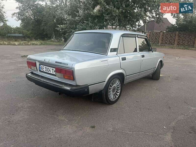 Седан ВАЗ / Lada 2107 2010 в Кривом Роге