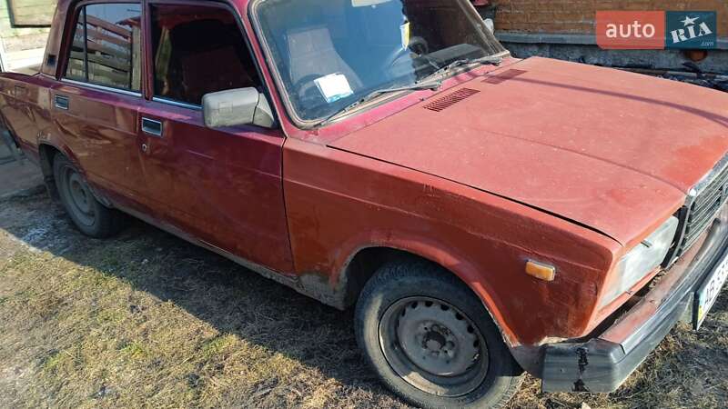 Седан ВАЗ / Lada 2107 2005 в Жмеринке