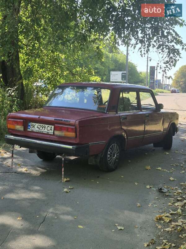 Седан ВАЗ / Lada 2107 2006 в Рівному фото Седан ВАЗ / Lada 2107 2006 в Рівному