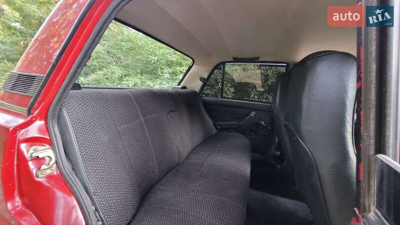 Седан ВАЗ / Lada 2107 2005 в Радивиліві