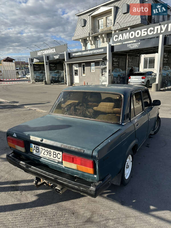 Седан ВАЗ / Lada 2107 2005 в Виннице