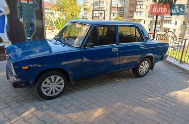 Седан ВАЗ 2107 2004 в Хмельницькому