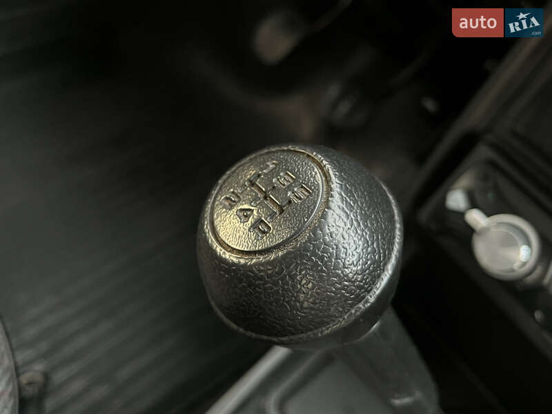 Седан ВАЗ / Lada 2107 2002 в Виннице