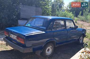 Седан ВАЗ 2107 2003 в 