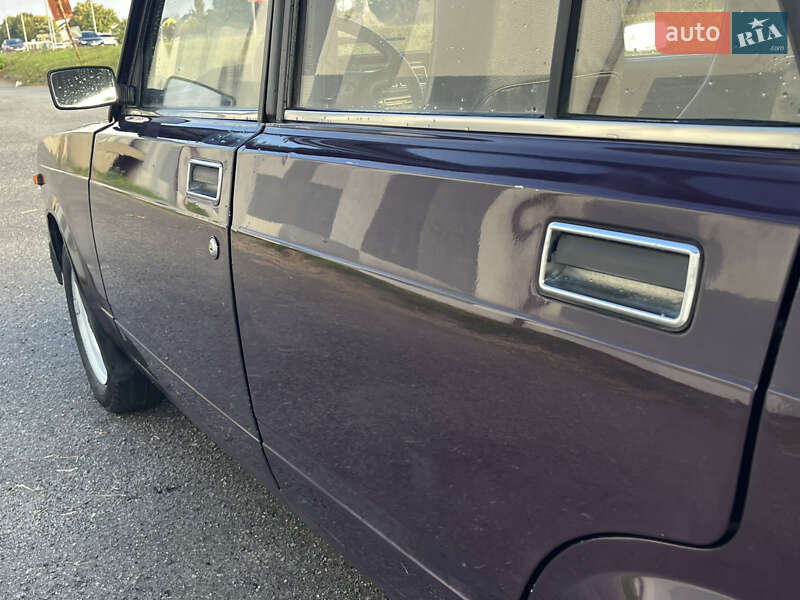 Седан ВАЗ / Lada 2107 2002 в Виннице