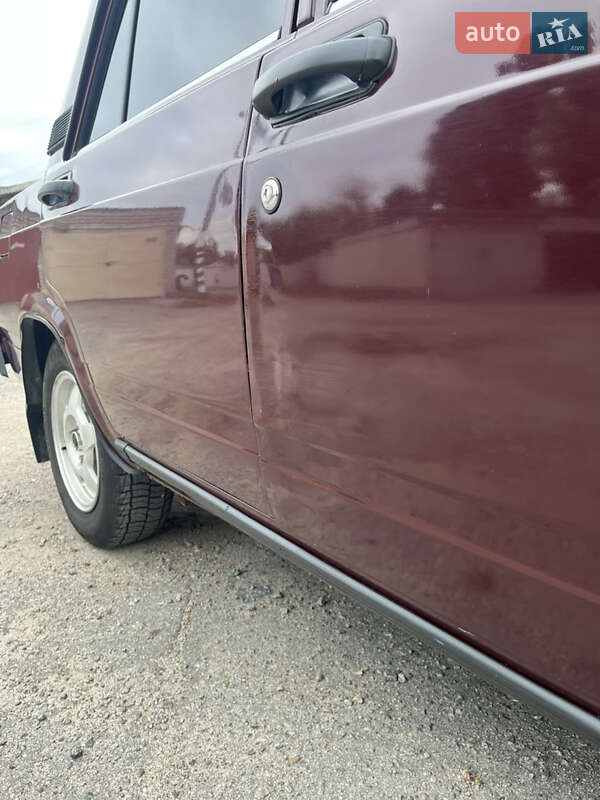 Седан ВАЗ / Lada 2107 2005 в Кременчуге