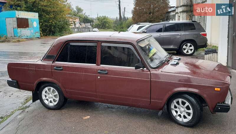 Седан ВАЗ / Lada 2107 2005 в Бердичеве фото 7 Седан ВАЗ / Lada 2107 2005 в Бердичеве