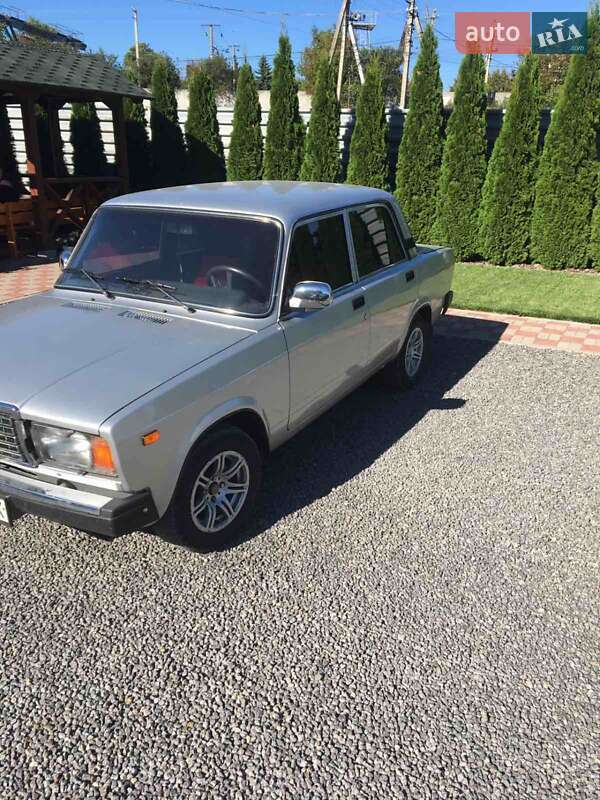 ВАЗ / Lada 2107 2011