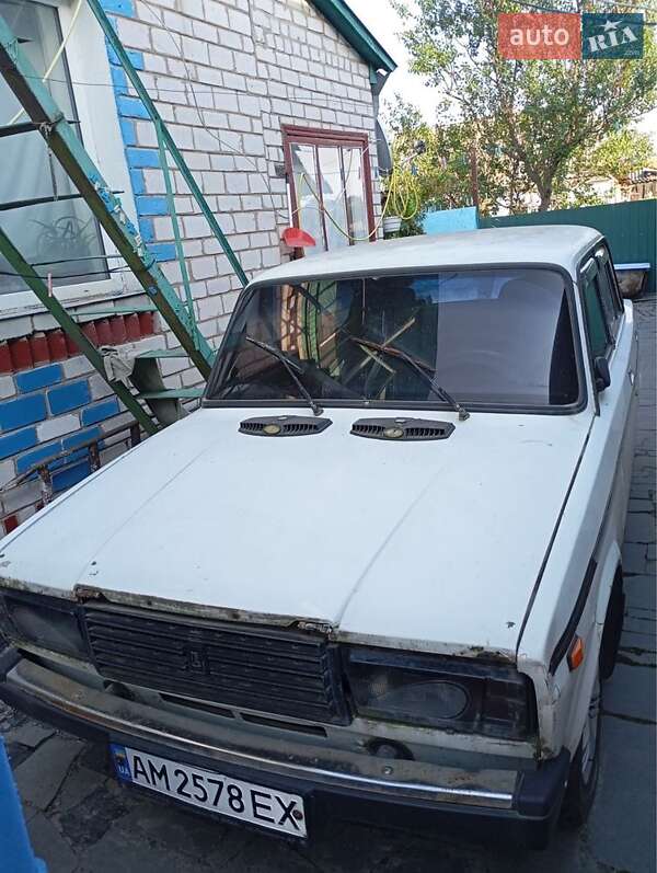 Седан ВАЗ / Lada 2107 1996 в Радомышле