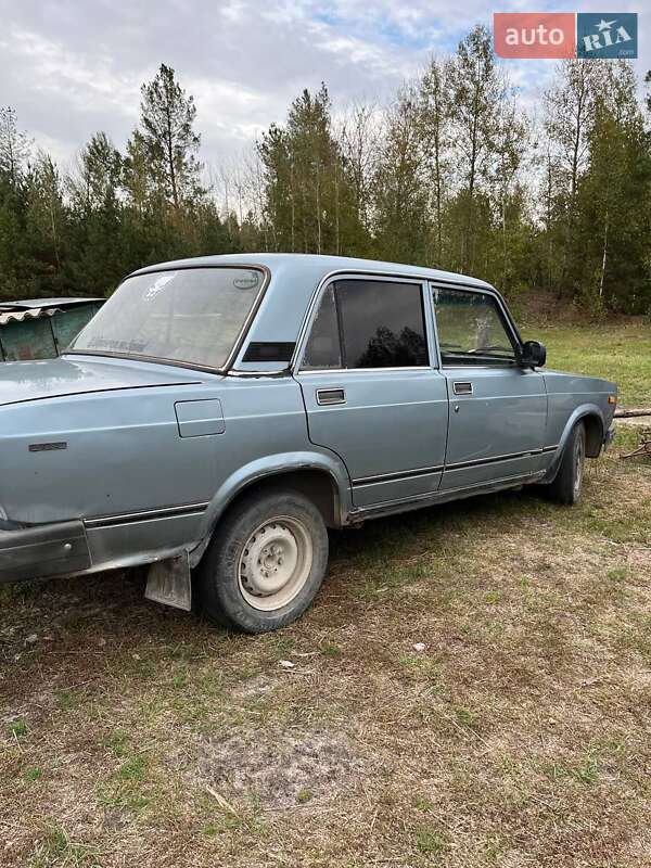 Седан ВАЗ / Lada 2107 1990 в Коростышеве
