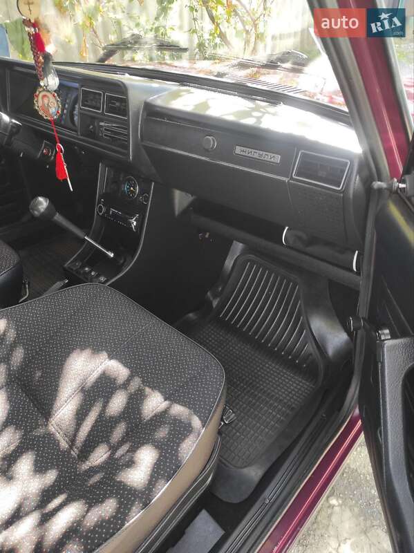 Седан ВАЗ / Lada 2107 2004 в Краснокутске