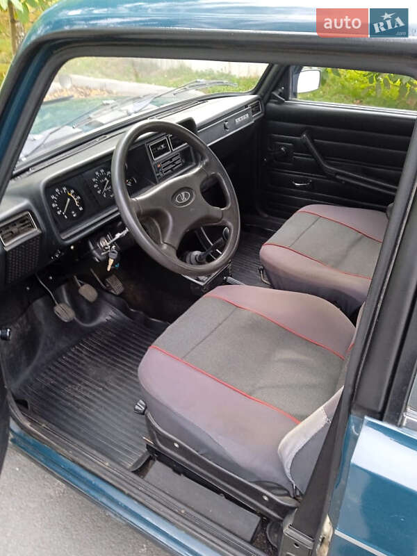Седан ВАЗ / Lada 2107 2003 в Звягелі фото 16 Седан ВАЗ / Lada 2107 2003 в Звягелі
