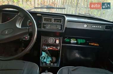 Седан ВАЗ 2107 2005 в Олевську