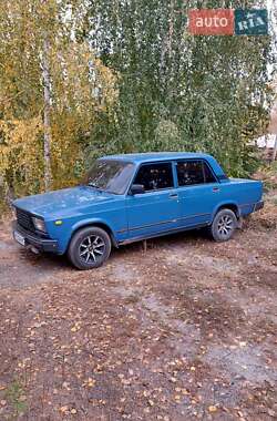 Седан ВАЗ 2107 2007 в Зміїві