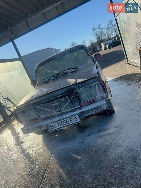 Седан ВАЗ / Lada 2107 1990 в Кременчуге фото 4 Седан ВАЗ / Lada 2107 1990 в Кременчуге