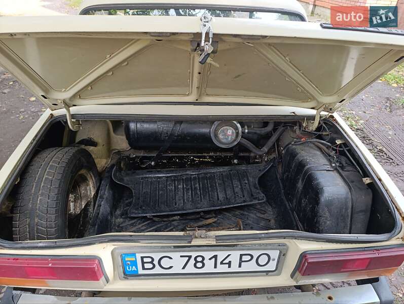 Седан ВАЗ / Lada 2107 1989 в Львове