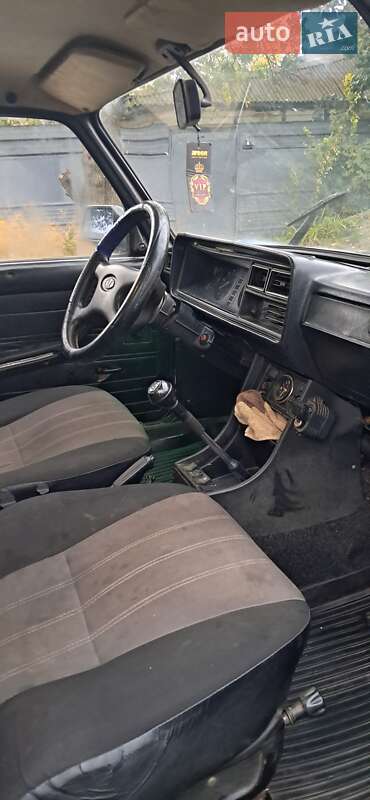 Седан ВАЗ / Lada 2107 1996 в Днепре