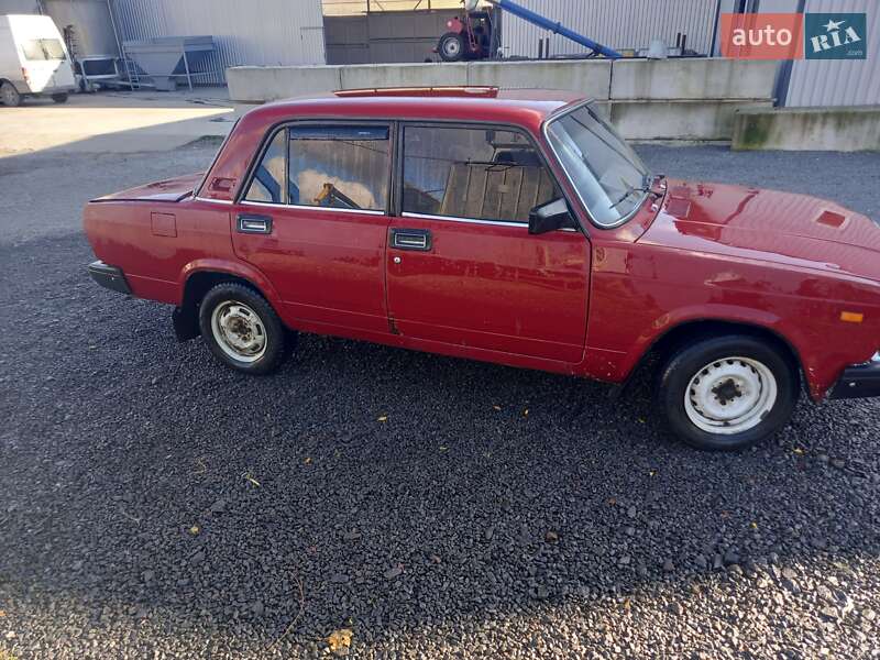 Седан ВАЗ / Lada 2107 1987 в Летичеве